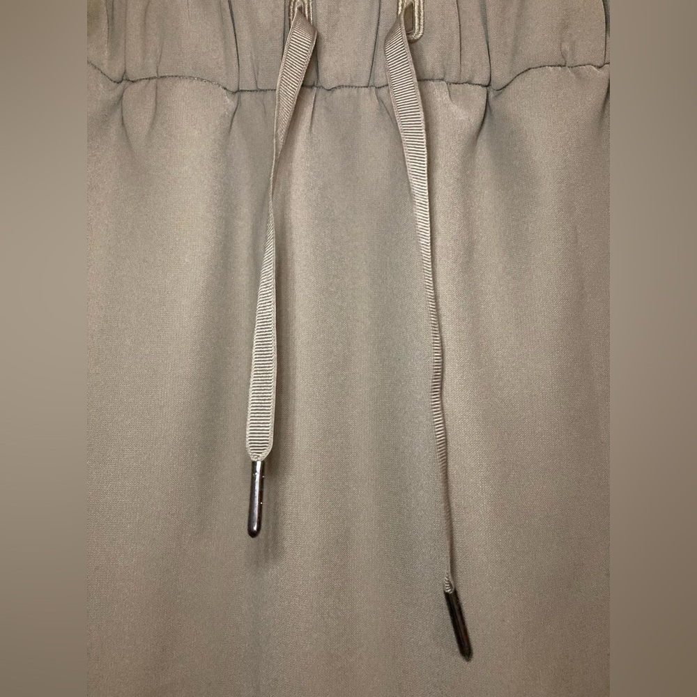 Lululemon Tan Women's Skirt - Picture 2 of 9